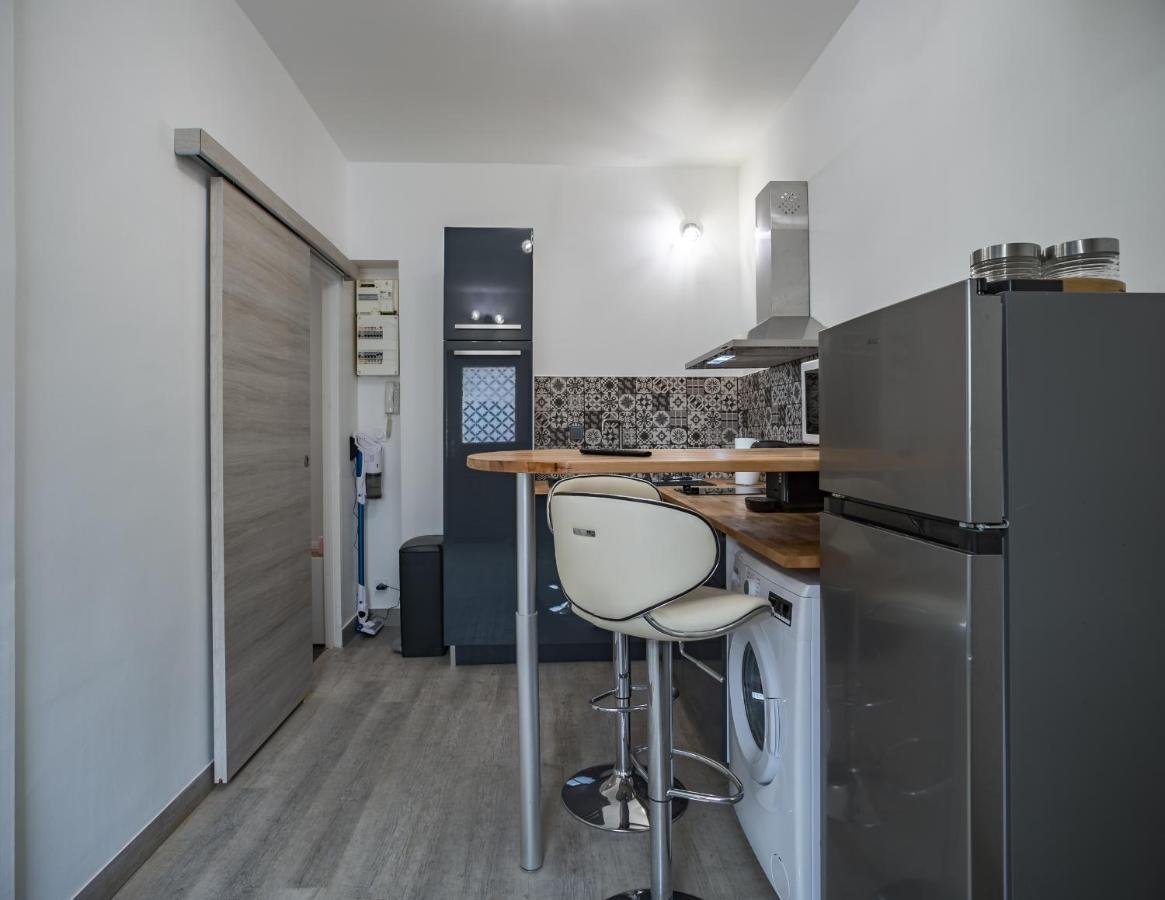 Apartamento Studio Du Palais - Terrasse- Hypercentre Troyes Exterior foto